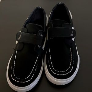 Nautica boys shoes size 12 Easy slip on with Velcro